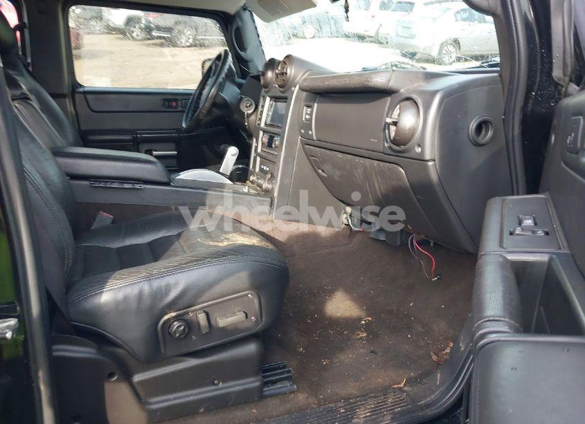 Photo 5 of 2006 Hummer H2 SUV (VIN 5GRGN23U06H113353)