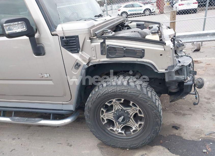 Photo 18 of 2006 Hummer H2 SUV (VIN 5GRGN23U06H121761)