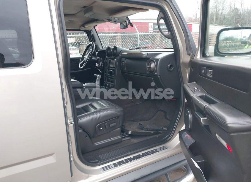 Photo 5 of 2006 Hummer H2 SUV (VIN 5GRGN23U06H121761)