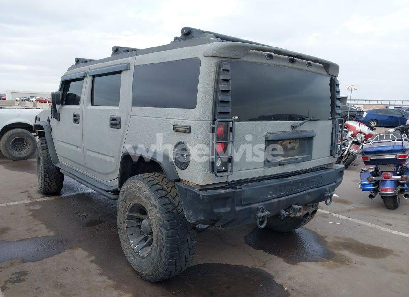 Photo 3 of 2003 Hummer H2 (VIN 5GRGN23U13H128617)