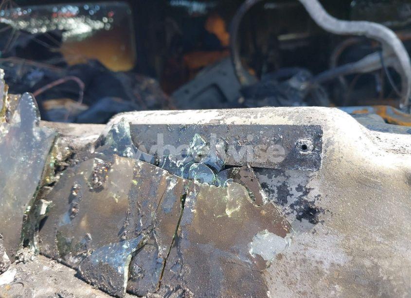 Photo 9 of 2003 Hummer H2 (VIN 5GRGN23U13H132778)