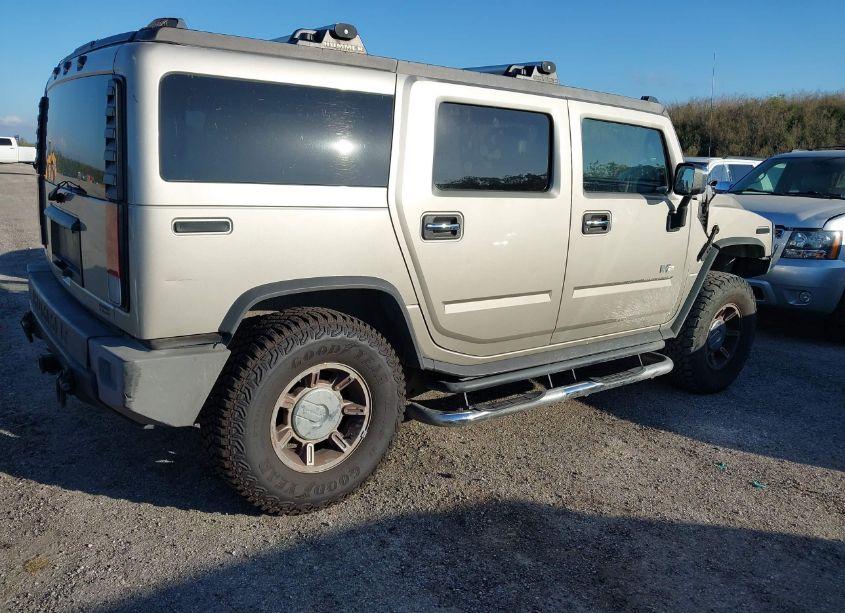 Photo 4 of 2005 Hummer H2 SUV (VIN 5GRGN23U15H111559)