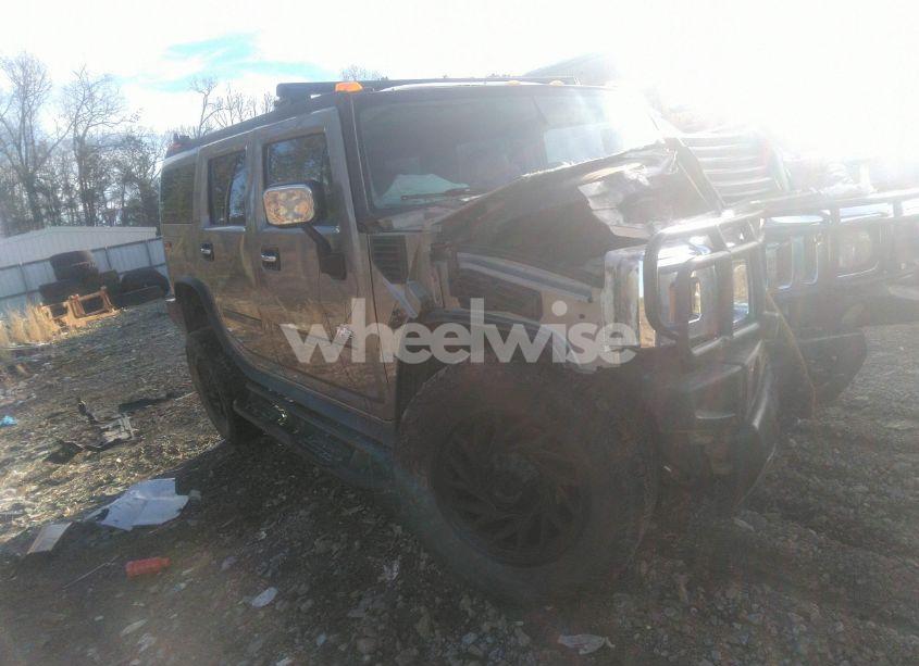 2003 Hummer H2 (VIN 5GRGN23U33H110037) main photo