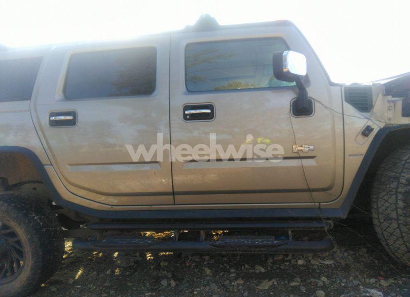 Photo 13 of 2003 Hummer H2 (VIN 5GRGN23U33H110037)