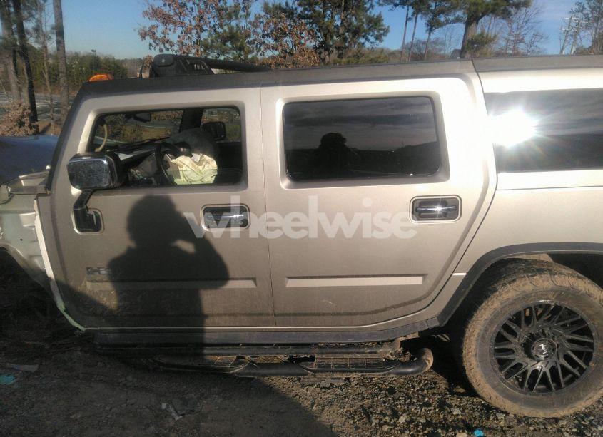 Photo 14 of 2003 Hummer H2 (VIN 5GRGN23U33H110037)