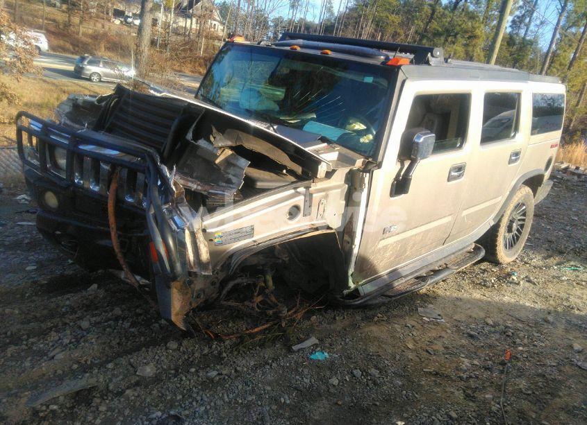 Photo 2 of 2003 Hummer H2 (VIN 5GRGN23U33H110037)