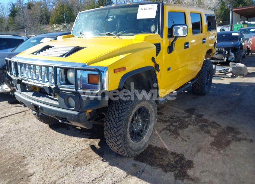 Photo 2 of 2003 Hummer H2 (VIN 5GRGN23U33H113505)