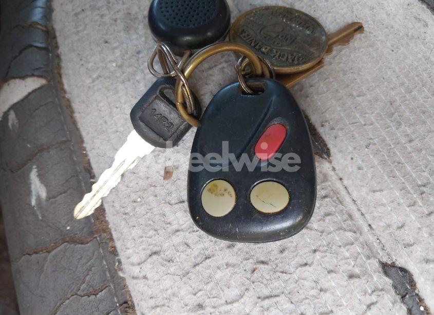 Photo 10 of 2003 Hummer H2 (VIN 5GRGN23U33H132071)