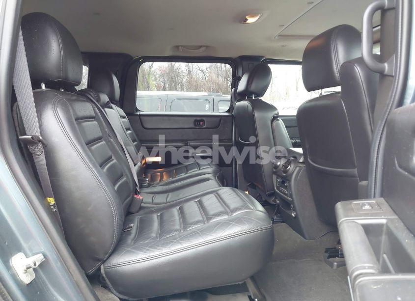 Photo 8 of 2005 Hummer H2 SUV (VIN 5GRGN23U35H102703)