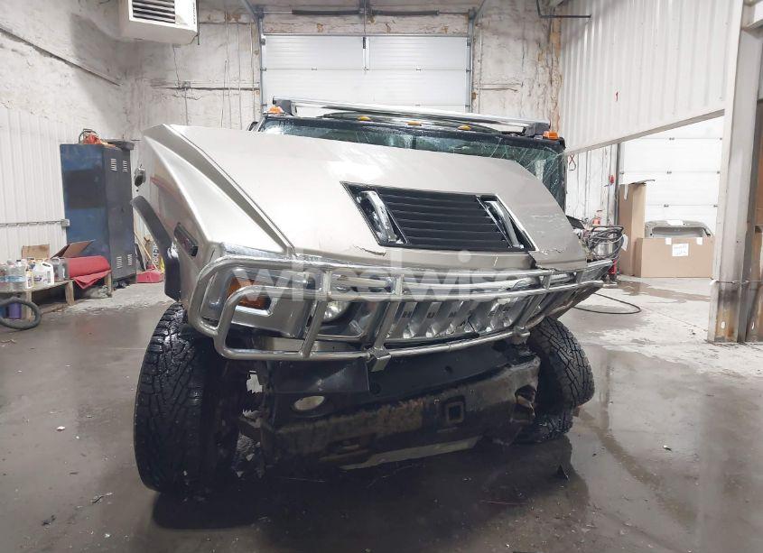 Photo 11 of 2006 Hummer H2 SUV (VIN 5GRGN23U46H107488)