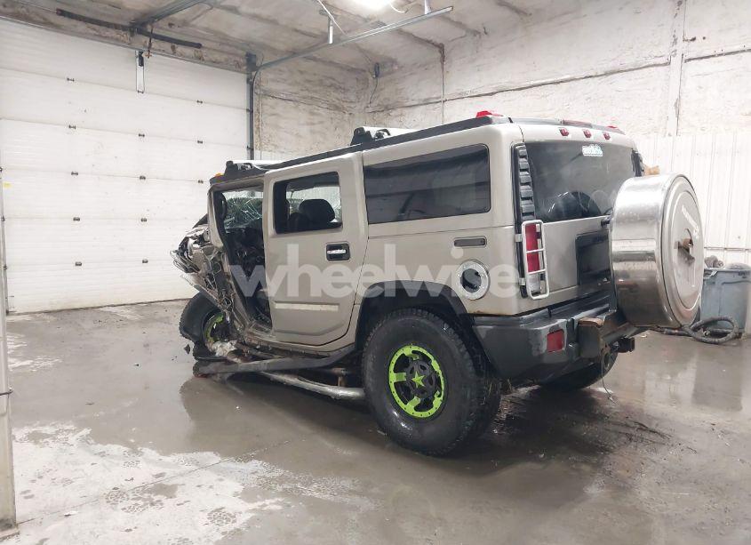 Photo 3 of 2006 Hummer H2 SUV (VIN 5GRGN23U46H107488)