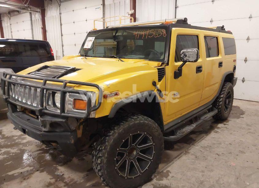 Photo 2 of 2003 Hummer H2 (VIN 5GRGN23U63H107004)