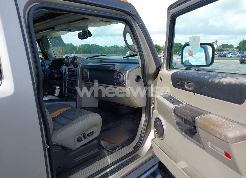 Photo 5 of 2003 Hummer H2 (VIN 5GRGN23U63H131139)
