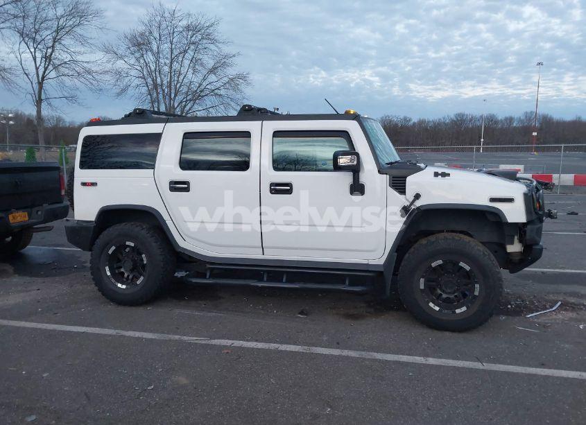 Photo 13 of 2003 Hummer H2 (VIN 5GRGN23U63H147406)