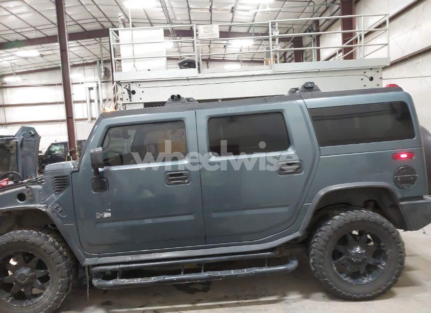 Photo 6 of 2005 Hummer H2 SUV (VIN 5GRGN23U65H132505)