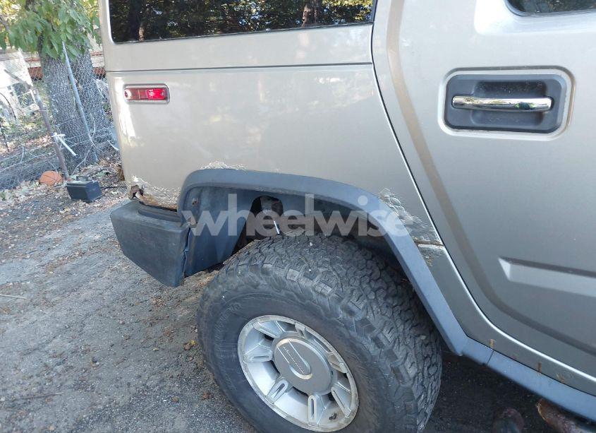 Photo 6 of 2003 Hummer H2 (VIN 5GRGN23U73H126287)