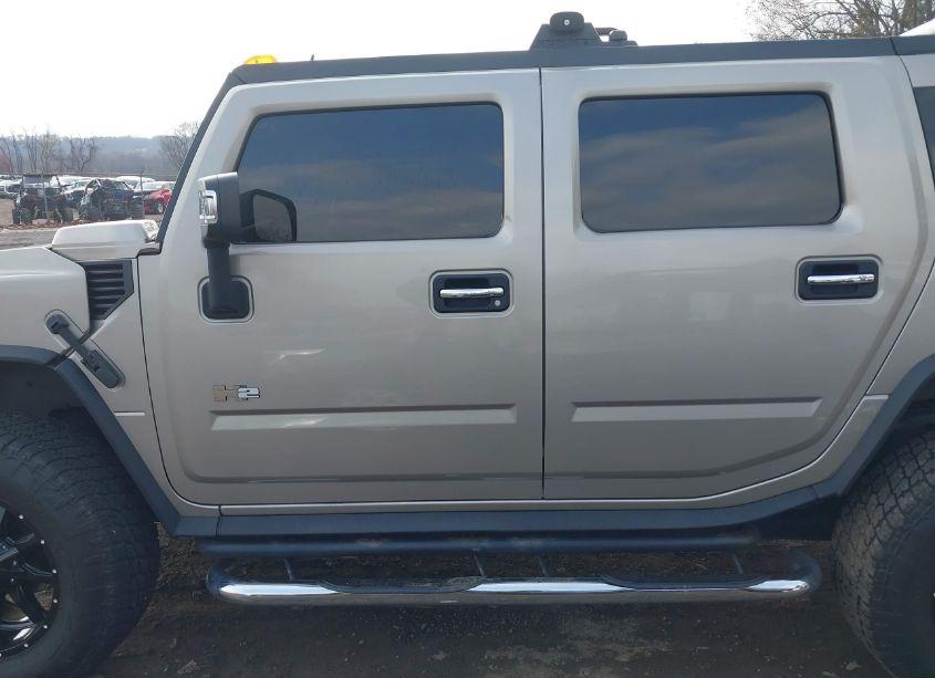 Photo 15 of 2006 Hummer H2 SUV (VIN 5GRGN23U76H122082)