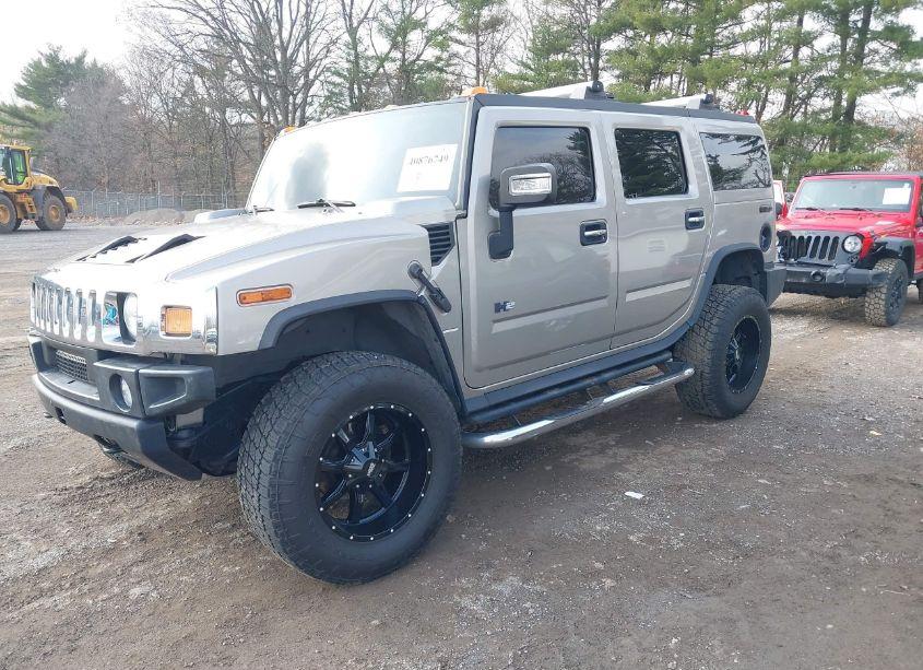 Photo 2 of 2006 Hummer H2 SUV (VIN 5GRGN23U76H122082)