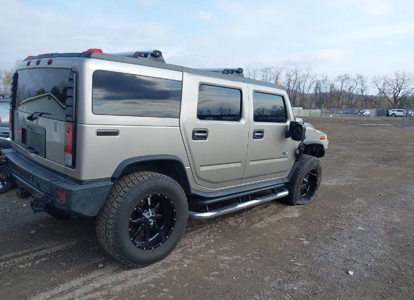 Photo 4 of 2006 Hummer H2 SUV (VIN 5GRGN23U76H122082)