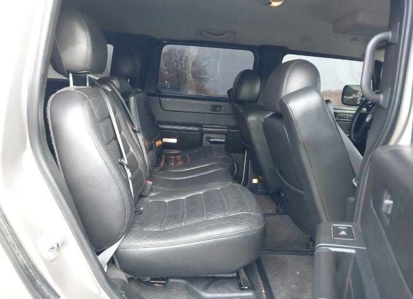 Photo 8 of 2006 Hummer H2 SUV (VIN 5GRGN23U76H122082)