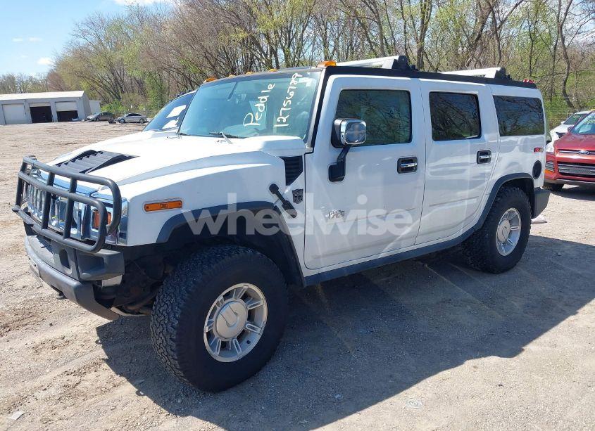 Photo 2 of 2003 Hummer H2 (VIN 5GRGN23U83H120658)
