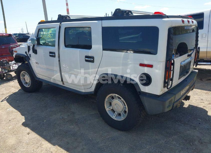 Photo 3 of 2003 Hummer H2 (VIN 5GRGN23U83H120658)