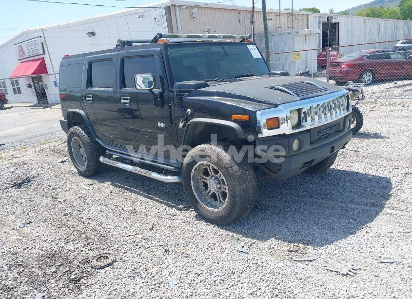 2005 Hummer H2 SUV (VIN 5GRGN23U85H107315) main photo