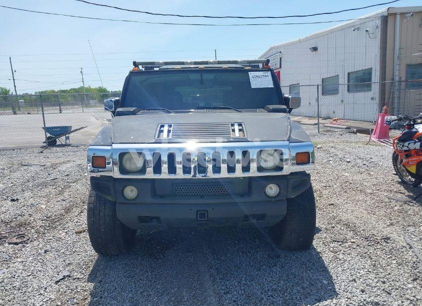 Photo 12 of 2005 Hummer H2 SUV (VIN 5GRGN23U85H107315)