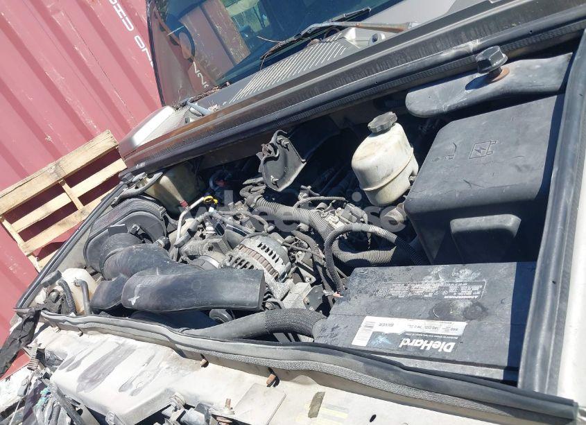 Photo 10 of 2005 Hummer H2 SUV (VIN 5GRGN23U85H129007)