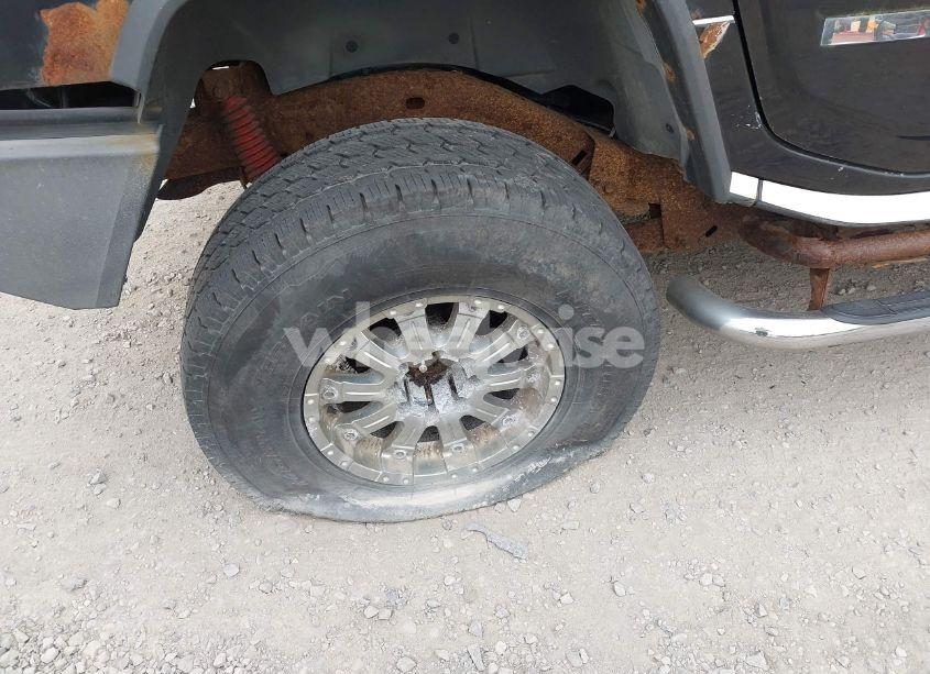 Photo 18 of 2006 Hummer H2 SUV (VIN 5GRGN23U86H118560)