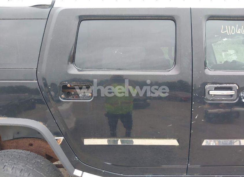 Photo 8 of 2006 Hummer H2 SUV (VIN 5GRGN23U86H118560)