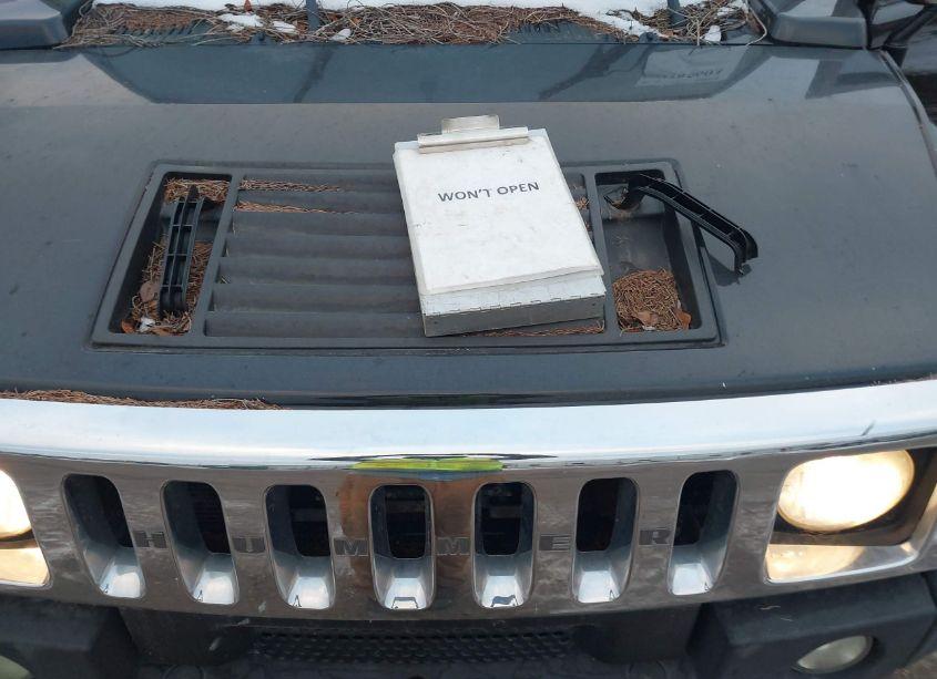 Photo 10 of 2003 Hummer H2 (VIN 5GRGN23UX3H106356)