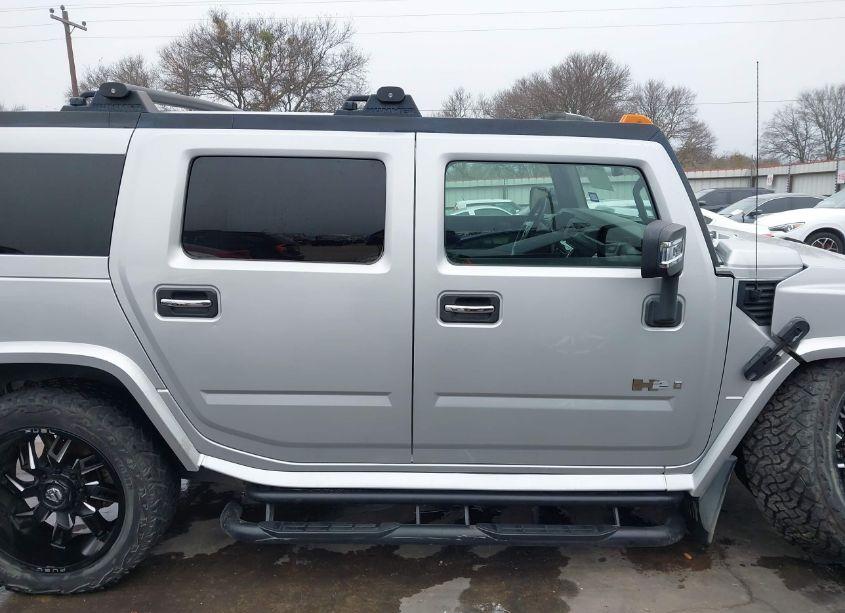 Photo 13 of 2009 Hummer H2 SUV (VIN 5GRGN83279H100850)