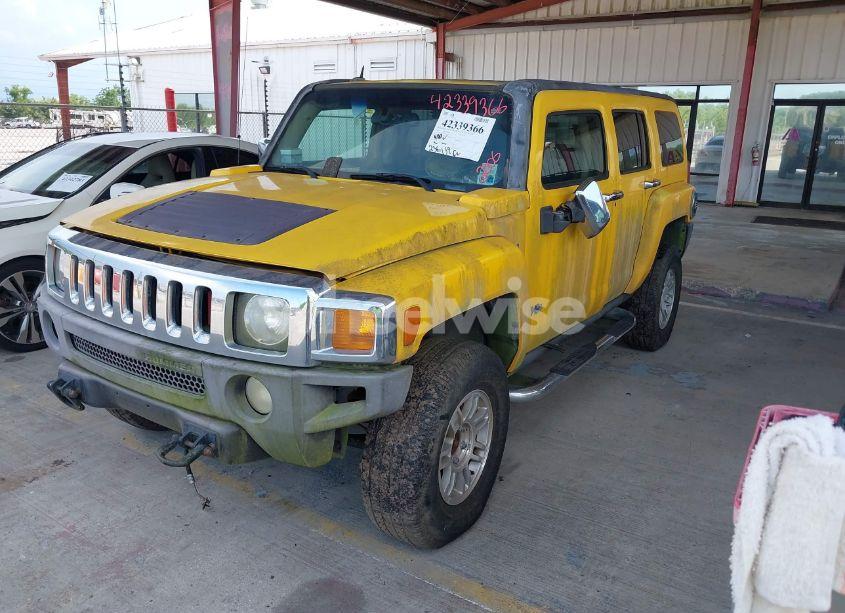 Photo 2 of 2006 Hummer H3 SUV (VIN 5GTDN136168258202)