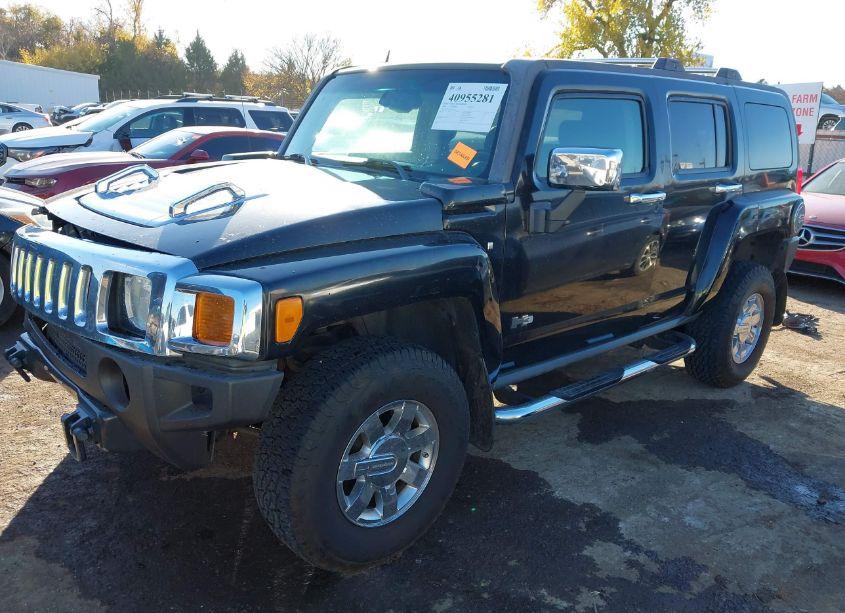 Photo 2 of 2006 Hummer H3 SUV (VIN 5GTDN136368259898)