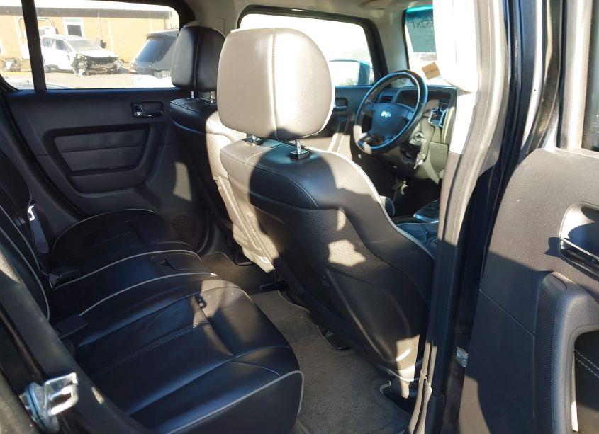 Photo 8 of 2006 Hummer H3 SUV (VIN 5GTDN136368259898)