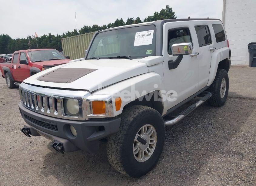 Photo 2 of 2006 Hummer H3 SUV (VIN 5GTDN136468183933)