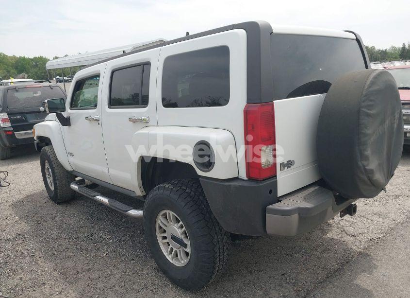 Photo 3 of 2006 Hummer H3 SUV (VIN 5GTDN136468183933)