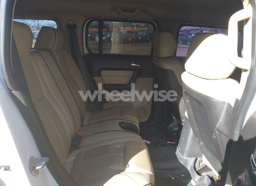 Photo 8 of 2006 Hummer H3 SUV (VIN 5GTDN136568112837)