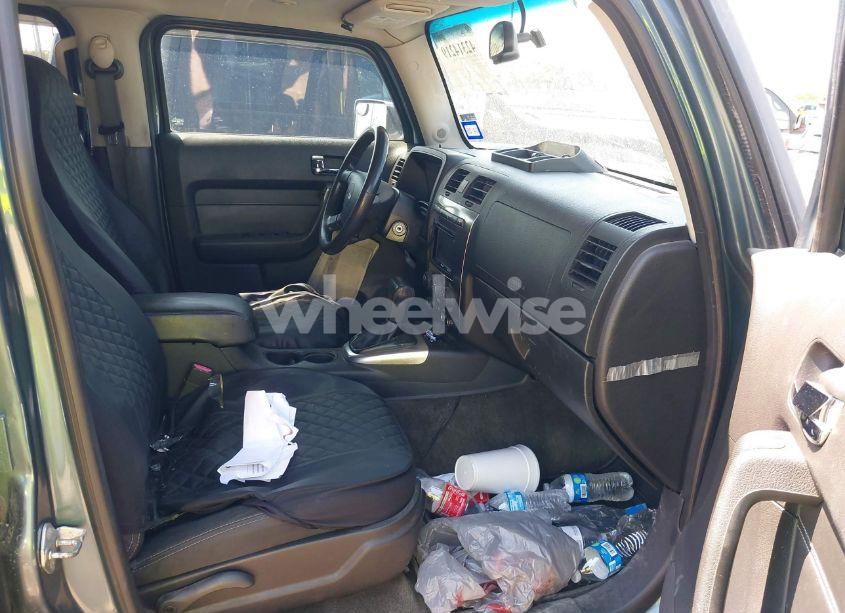 Photo 5 of 2006 Hummer H3 SUV (VIN 5GTDN136668303795)