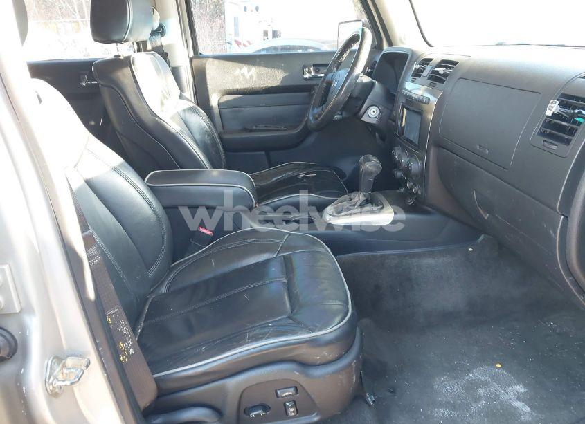 Photo 5 of 2006 Hummer H3 SUV (VIN 5GTDN136868274977)
