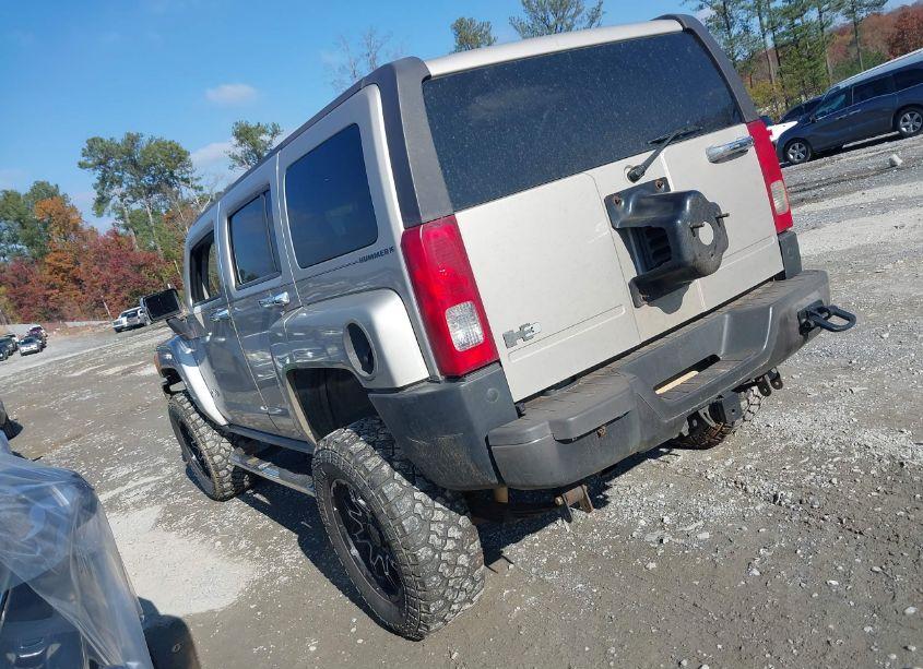 Photo 3 of 2006 Hummer H3 SUV (VIN 5GTDN136968202105)