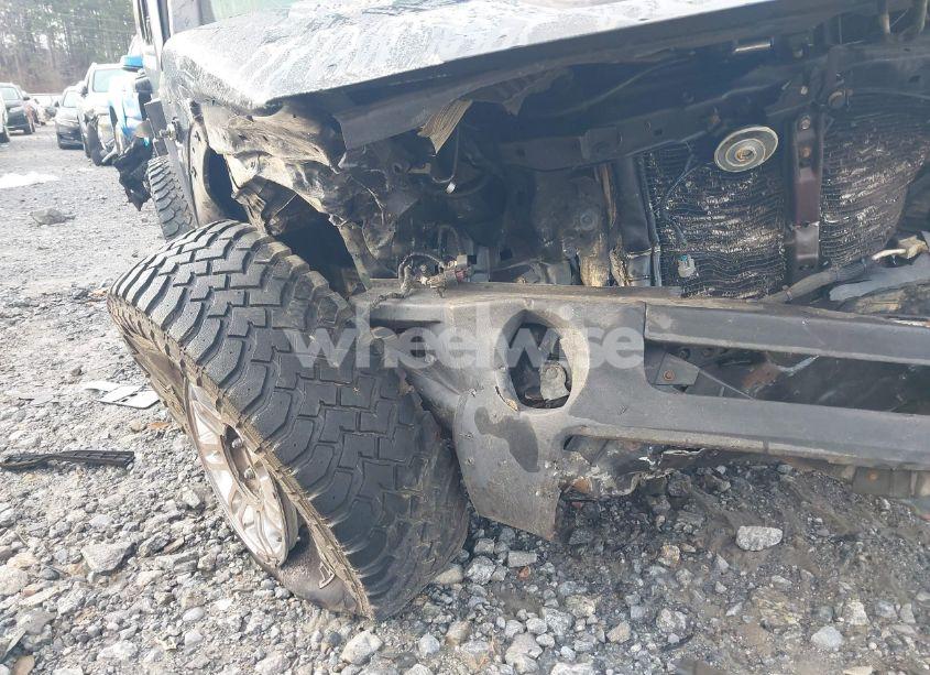 Photo 6 of 2007 Hummer H3 SUV (VIN 5GTDN13E178105912)