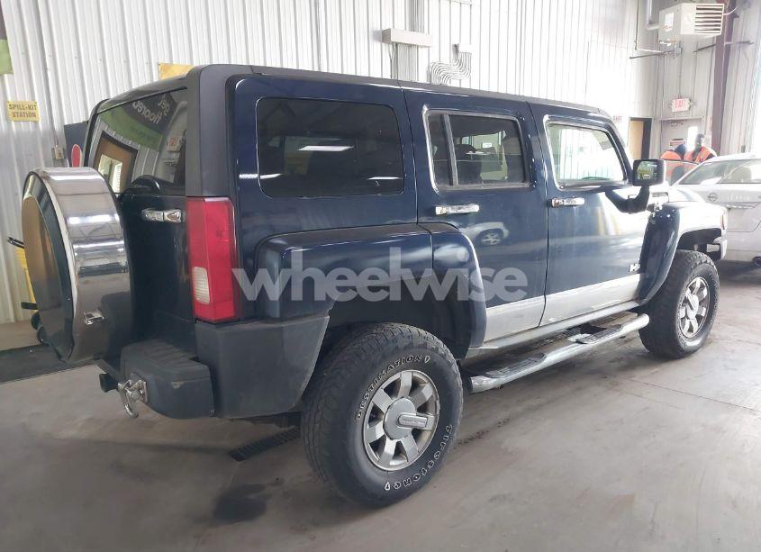 Photo 4 of 2007 Hummer H3 SUV (VIN 5GTDN13E178139543)
