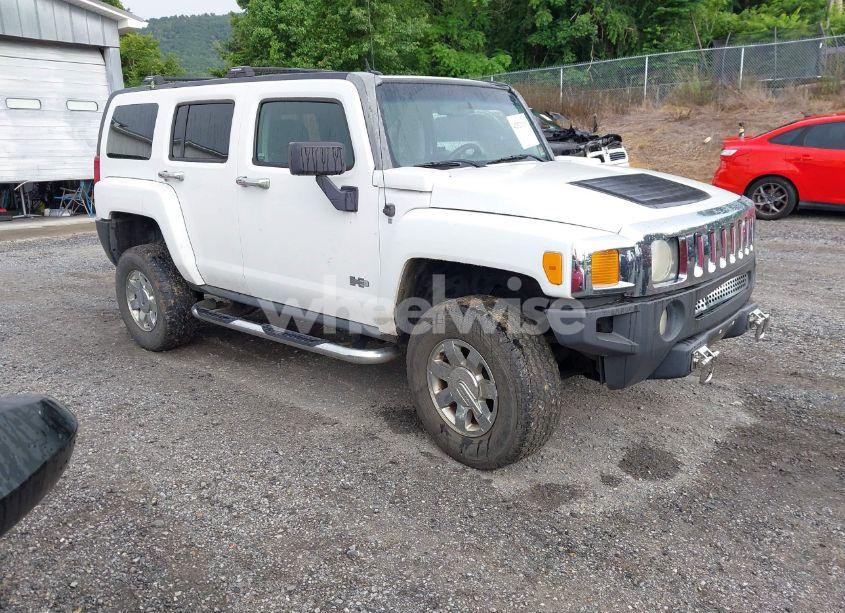 2007 Hummer H3 SUV (VIN 5GTDN13E178211342) main photo