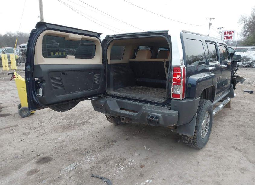 Photo 4 of 2007 Hummer H3 SUV (VIN 5GTDN13E678126612)