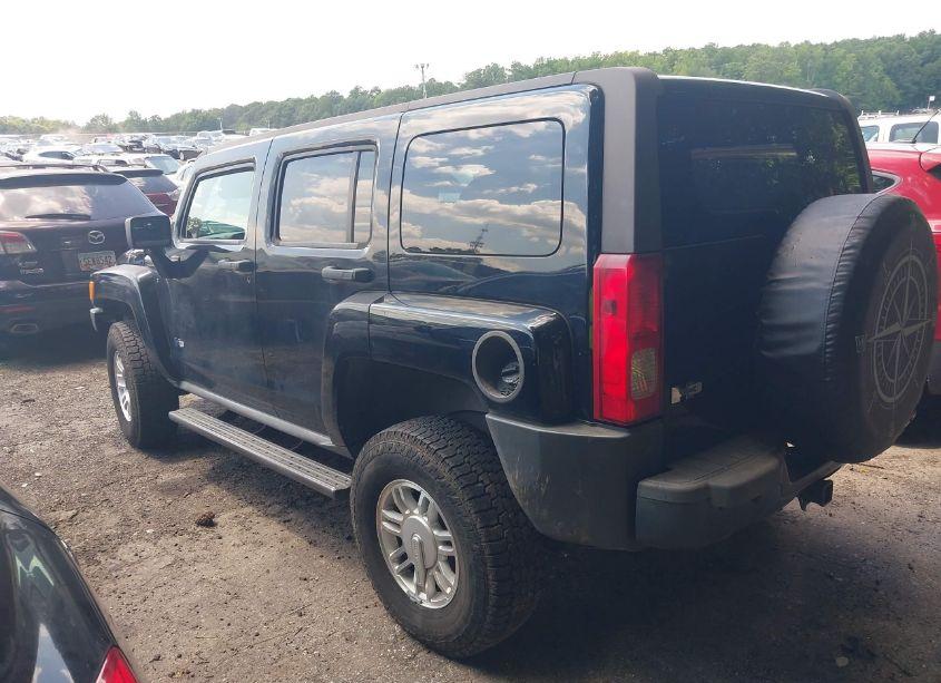 Photo 3 of 2007 Hummer H3 SUV (VIN 5GTDN13E678181657)
