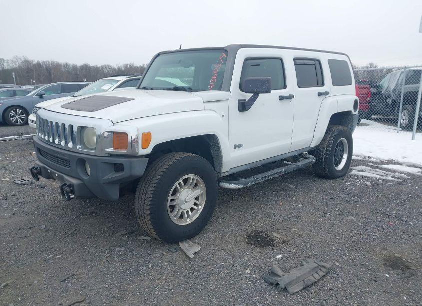 Photo 2 of 2007 Hummer H3 SUV (VIN 5GTDN13EX78221187)