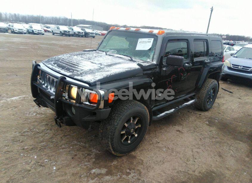 Photo 2 of 2007 Hummer H3 SUV (VIN 5GTDN13EX78225465)
