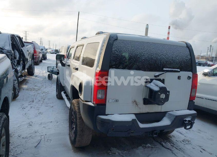 Photo 3 of 2009 Hummer H3 SUV (VIN 5GTEN13E298116389)